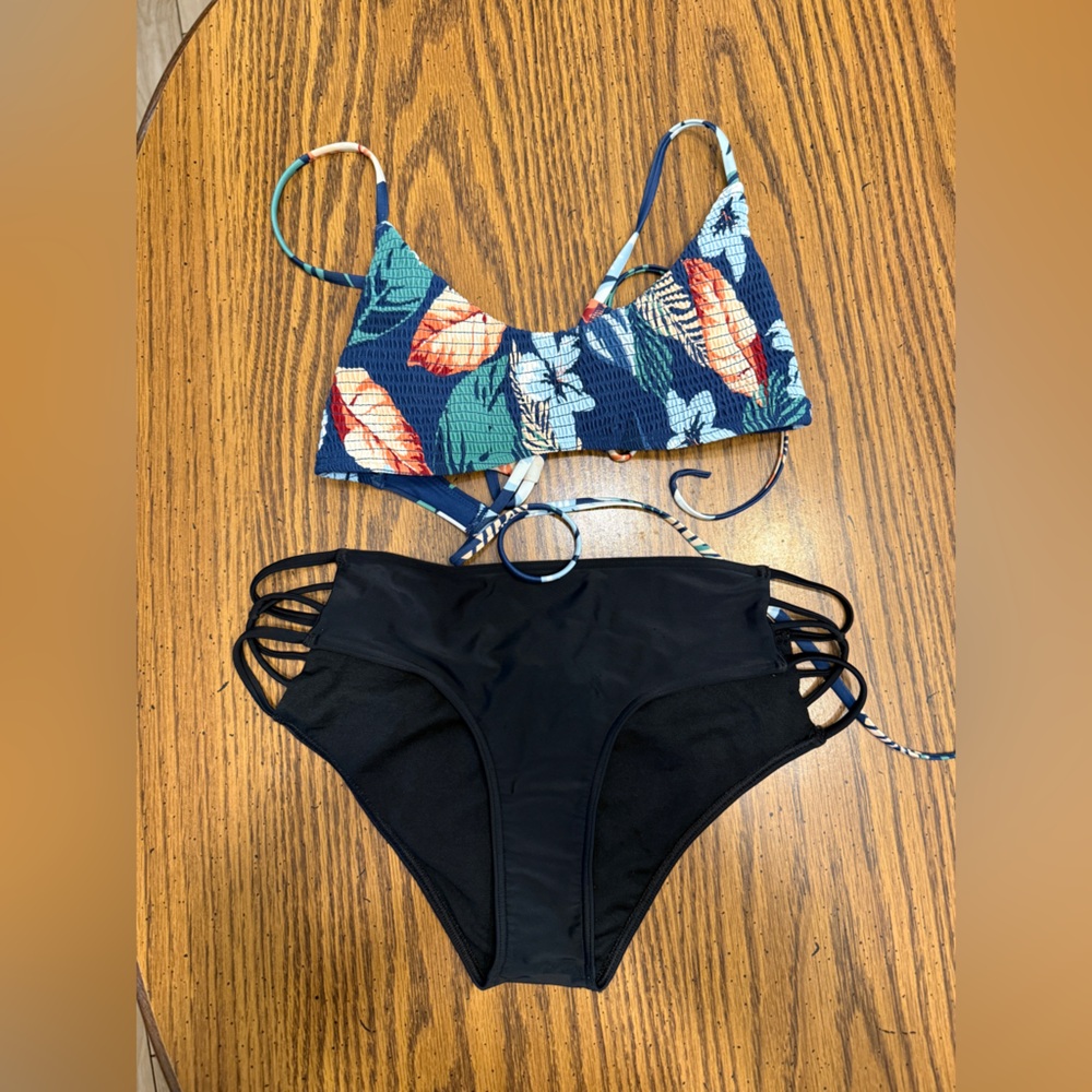 Hollister Blue Floral Bikini Set